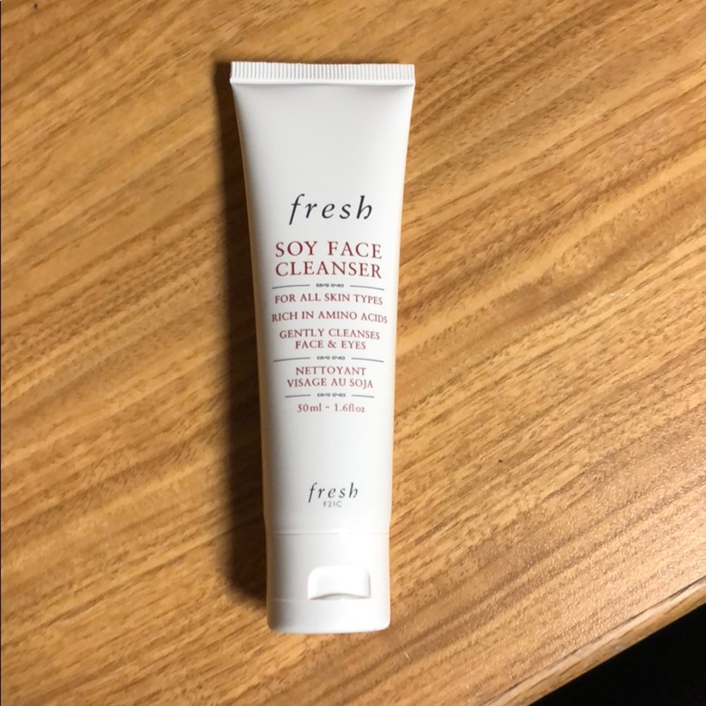 Fresh Soy Face Cleanser